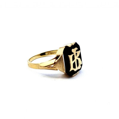 Zlatý prsten s onyxem, vel. 56
