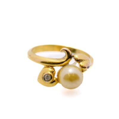 Pozlacený stříbrný prsten s perlou, vel. 55