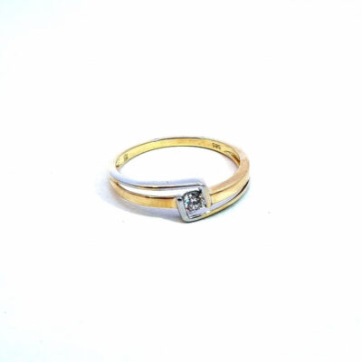 Geometrický zlatý prsten s briliantem, vel.59