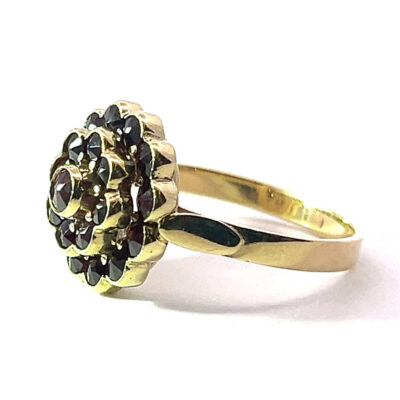Zlatý prsten s českými granáty, vel. 54